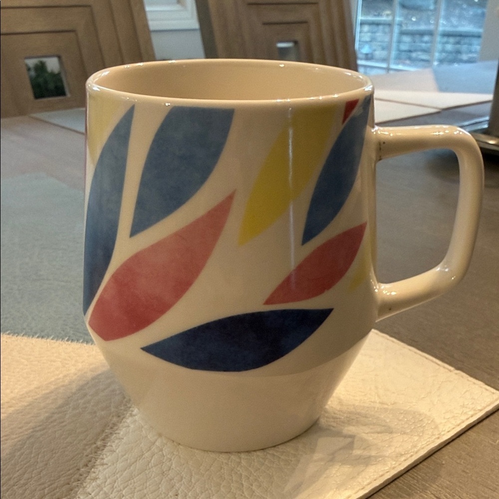 Colorful Leaf Pattern Mug - Picture 1 of 2